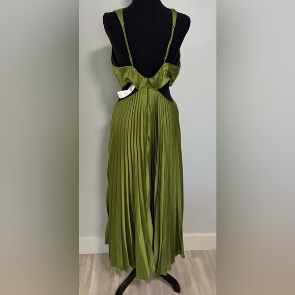 NWT Abercrombie & Fitch Green Pleated Cut Out Maxi sz Large - Picture 4 of 8